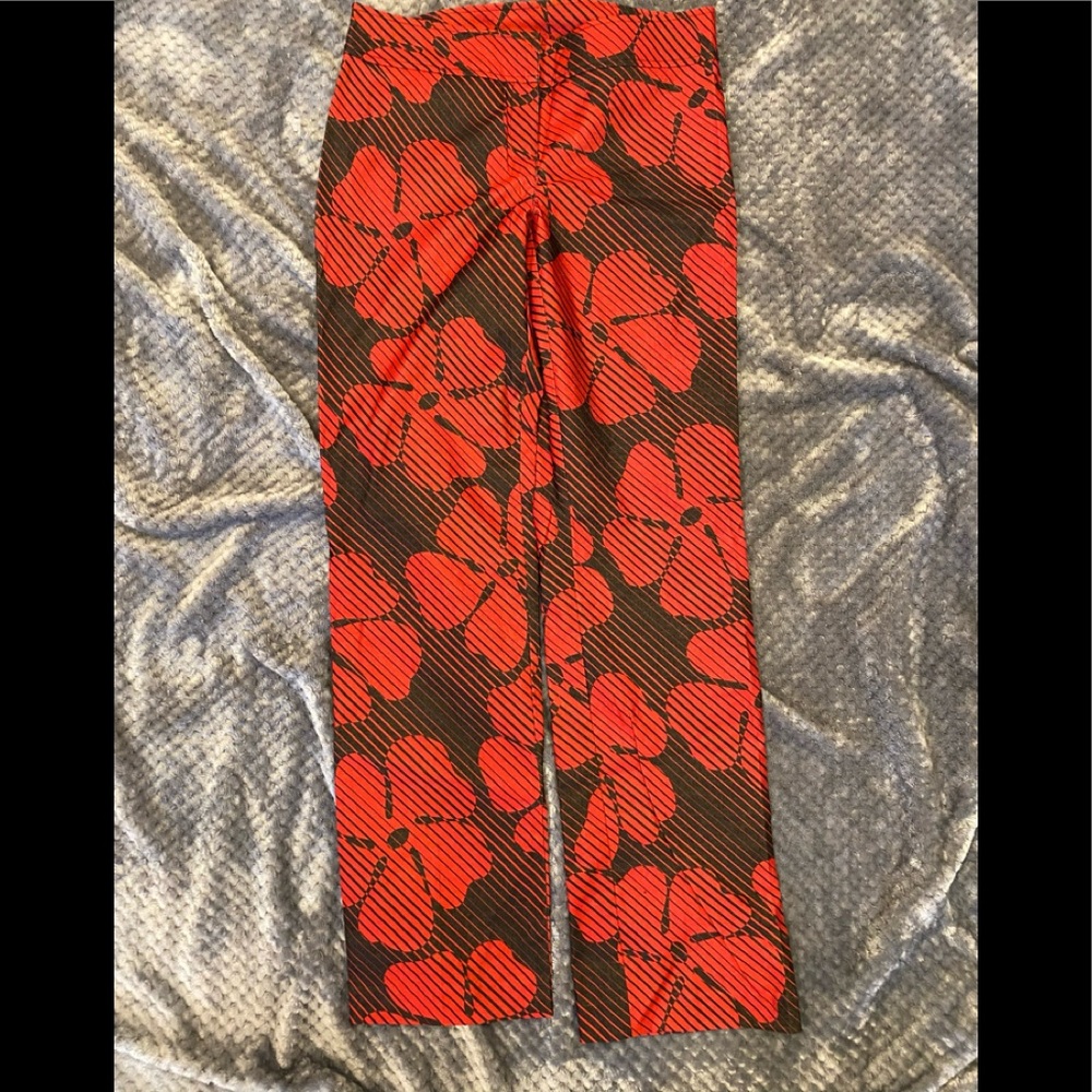 NWOT Express blk red flower pant sz7/8